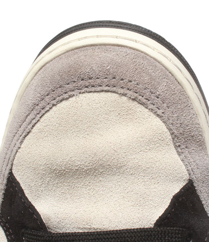 Chanel Low-Top Sneakers Suede — view 8