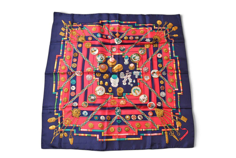 Hermes Carre 90 Scarf Vintage 90 Seamstress Petite Silk 100% Large Navy