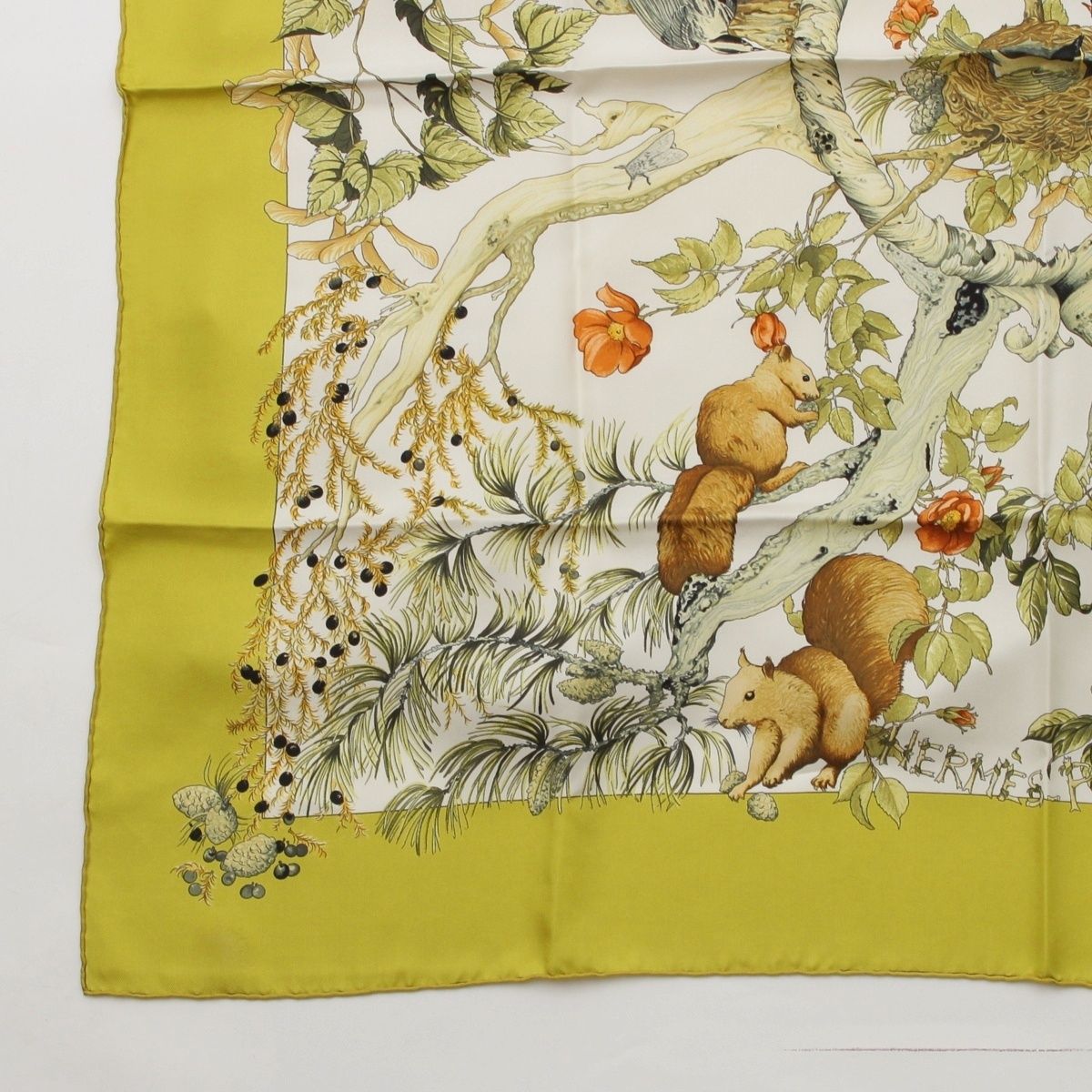 Hermes Carre 90 AU Coeur Des Bois in the Forest Silk All Over Print Scarf Green — view 4