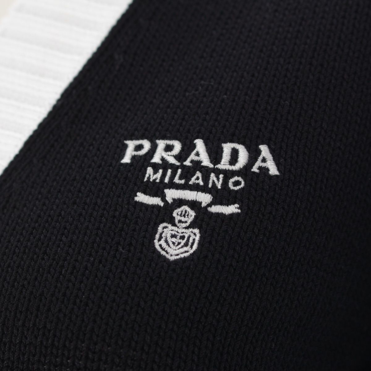 Prada Cotton Knit Logo Embroidery Cropped Cardigan Top Black White 36 — view 7