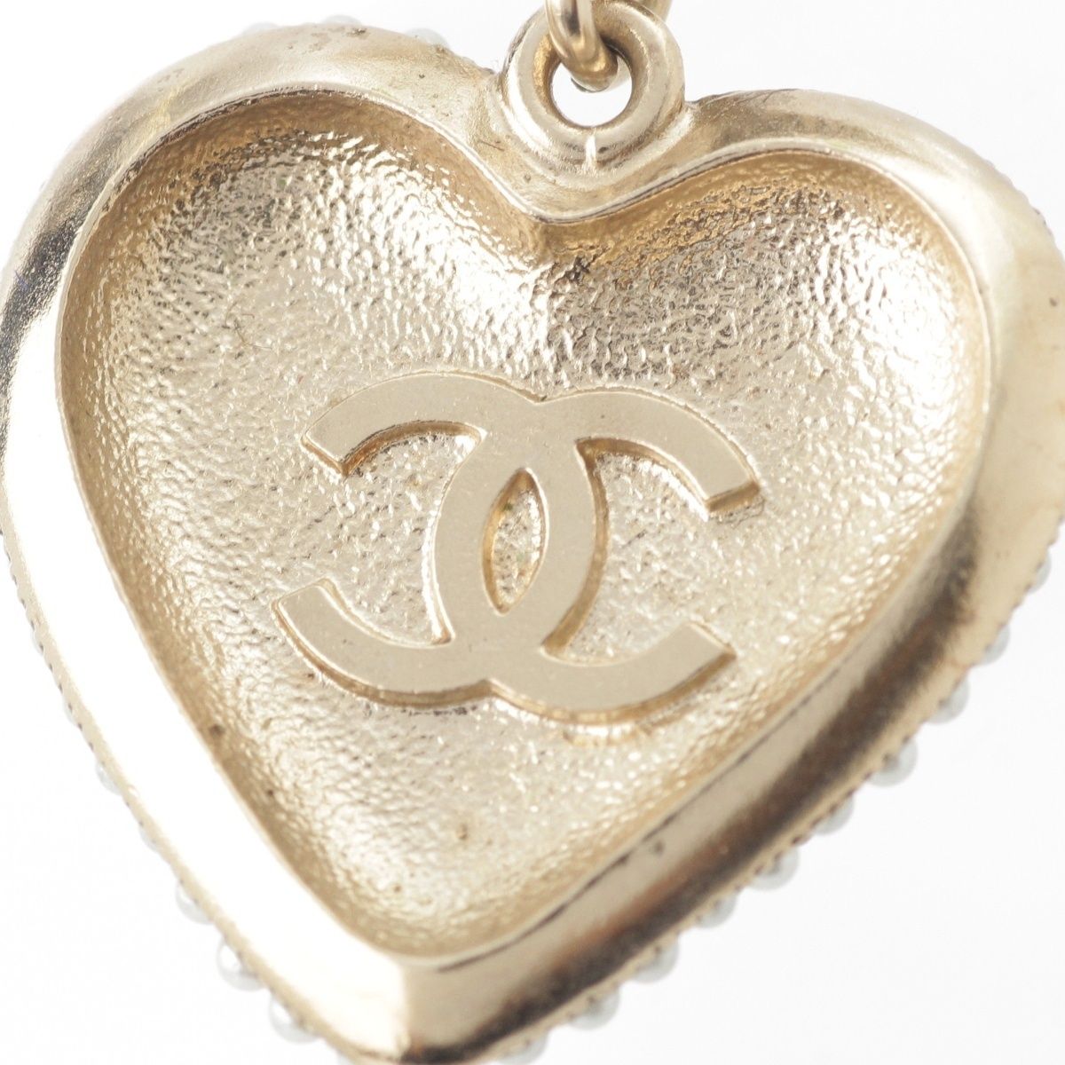 Chanel Metal Rhinestone CC Logo Heart Chain Necklace Black White — view 5