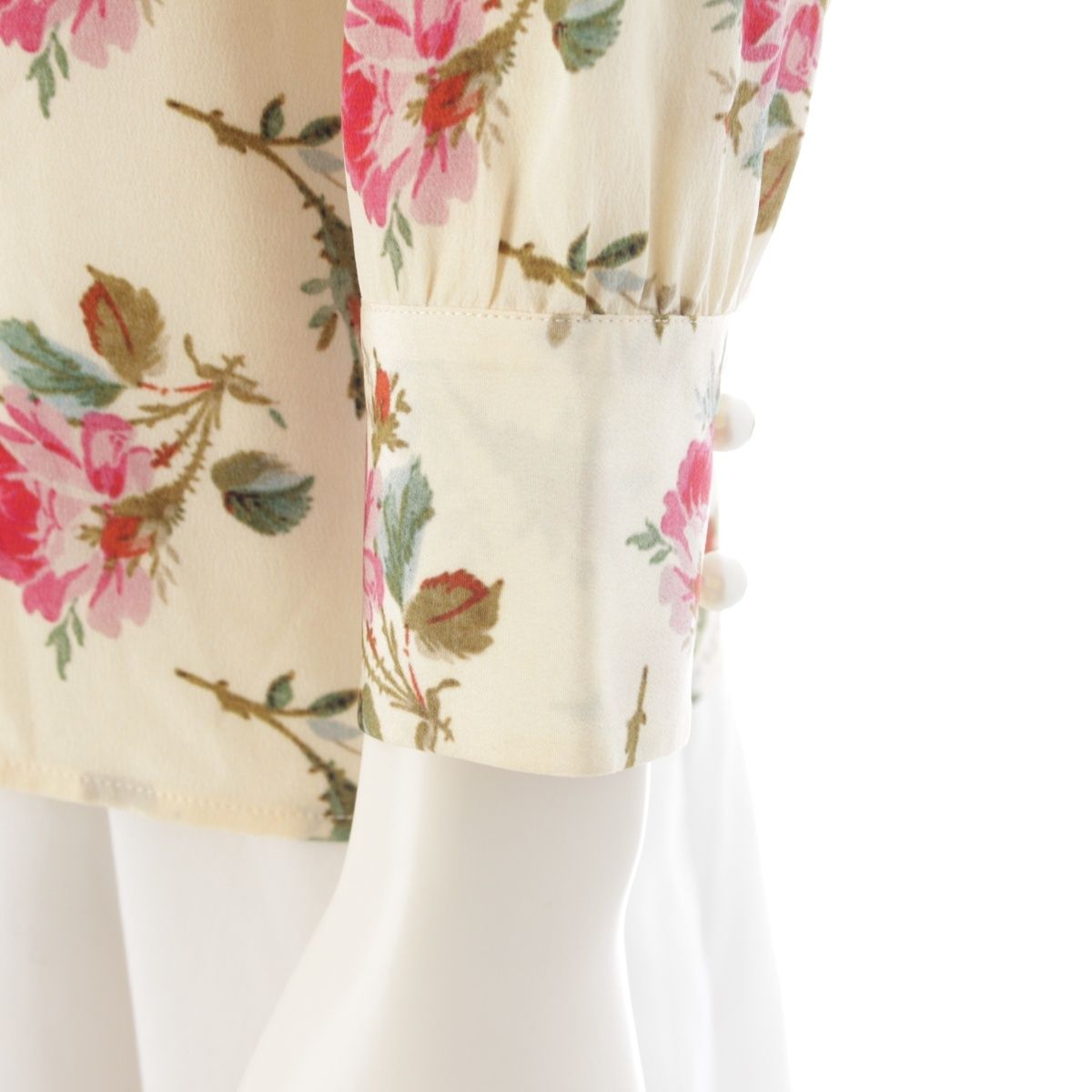Gucci Michele Era Silk GG Pearl Button Floral Pattern Tie Design Blouse Top — view 7