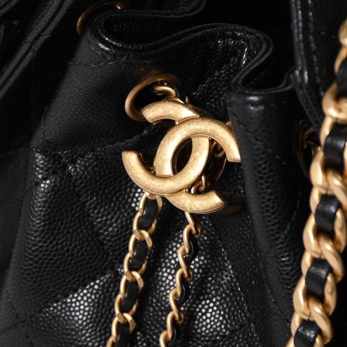 Chanel 25 Mini Chain Shoulder Bag Caviar Leather Black Gold — view 8
