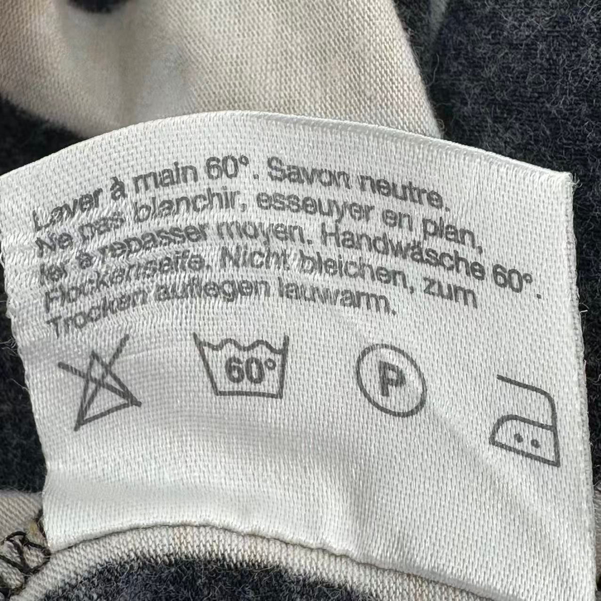 Hermes T-Shirt Long Sleeve Ribbon Pattern Black — view 4