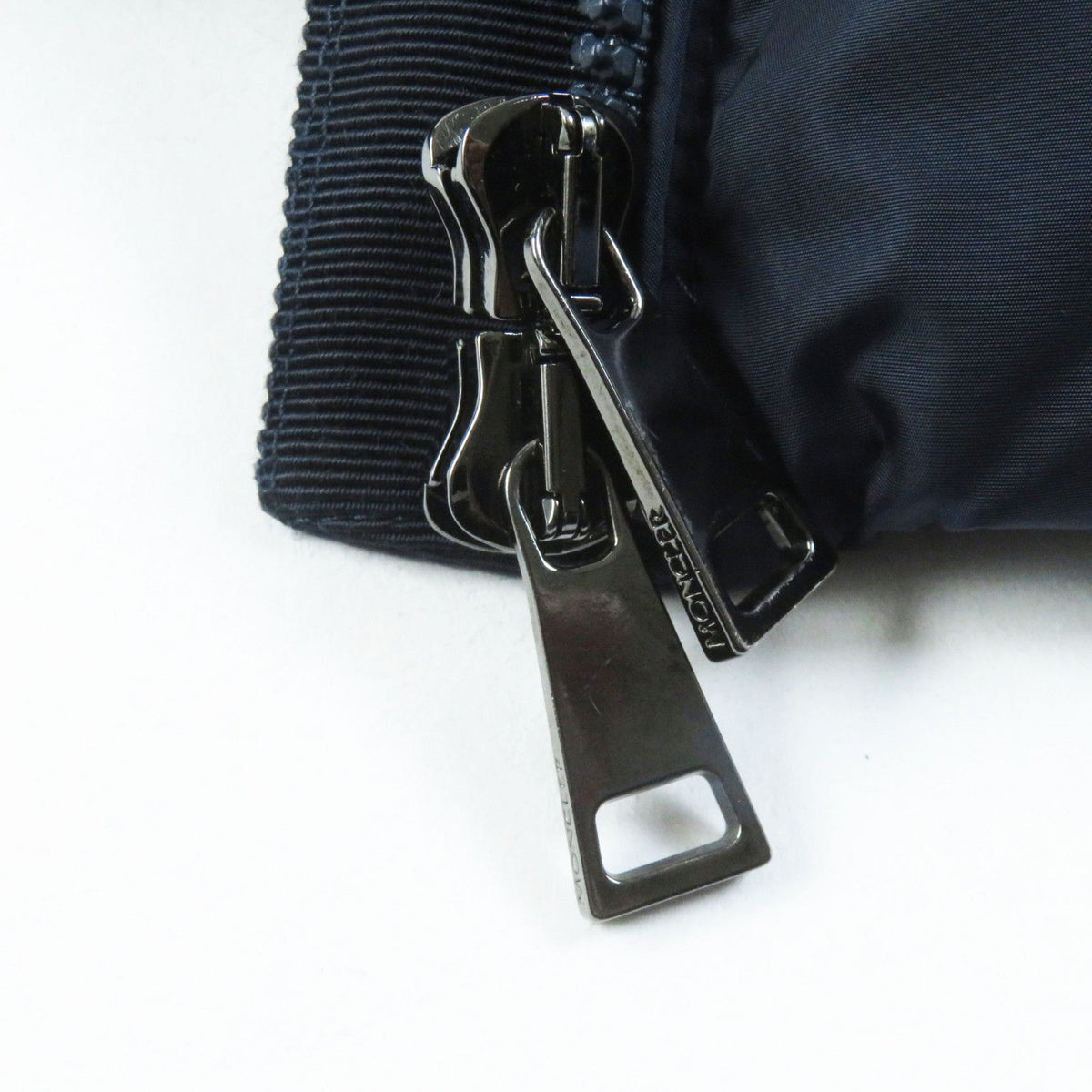 Moncler Mirielon Silhouette with Emblem Down Coat Navy 00 — view 8