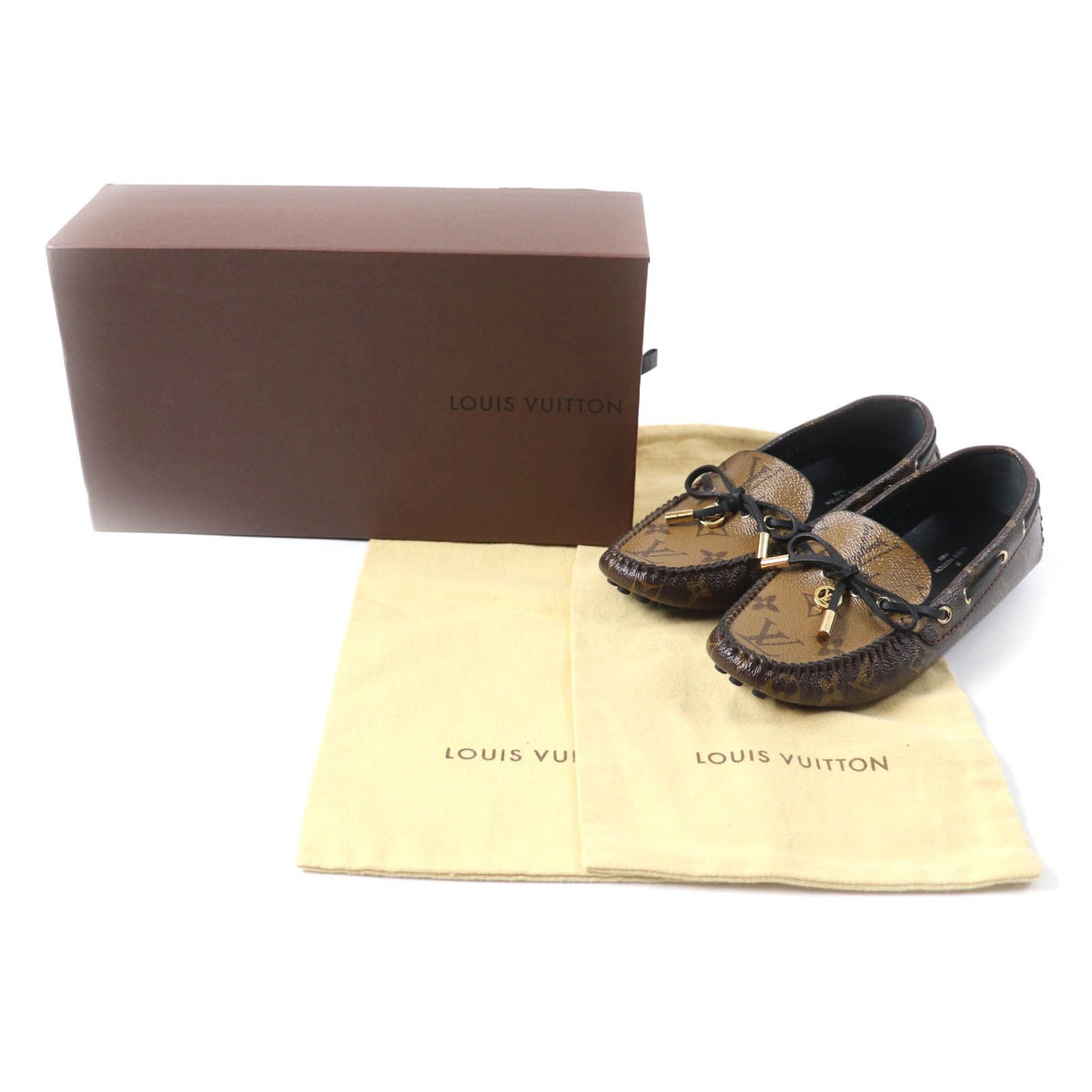 Louis Vuitton Gloria Line Monogram Reverse LV Leather Driving Shoes Slip-on — view 2