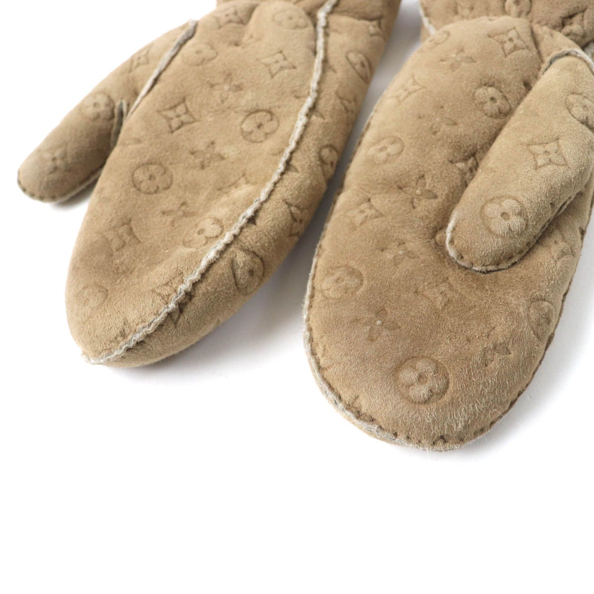 Louis Vuitton Muff Shearling Lamb Monogram Mittens Gloves Beige — view 5