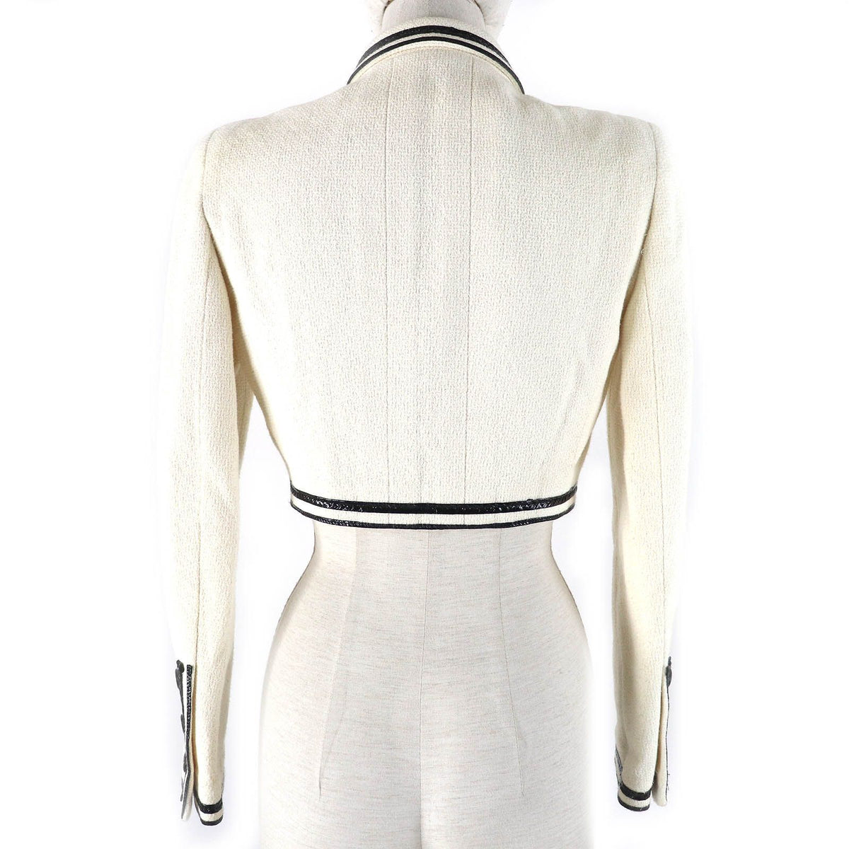 Chanel Vintage 95P Cotton 100% Masterpiece CC Logo Button Cropped Tweed Jacket — view 3
