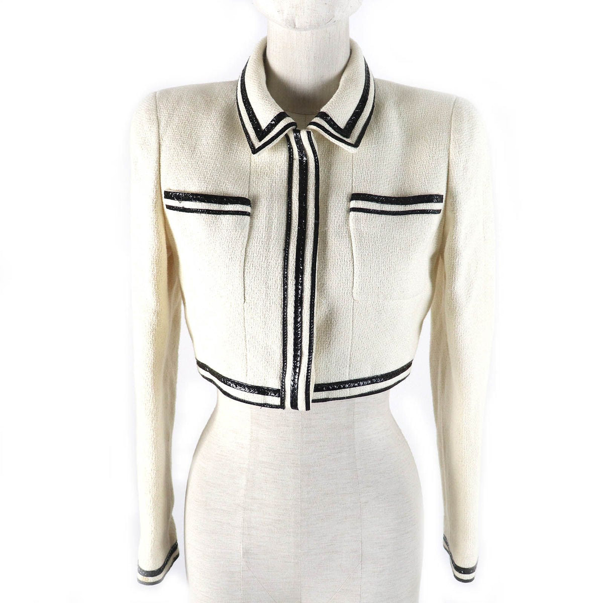 Chanel Vintage 95P Cotton 100% Masterpiece CC Logo Button Cropped Tweed Jacket