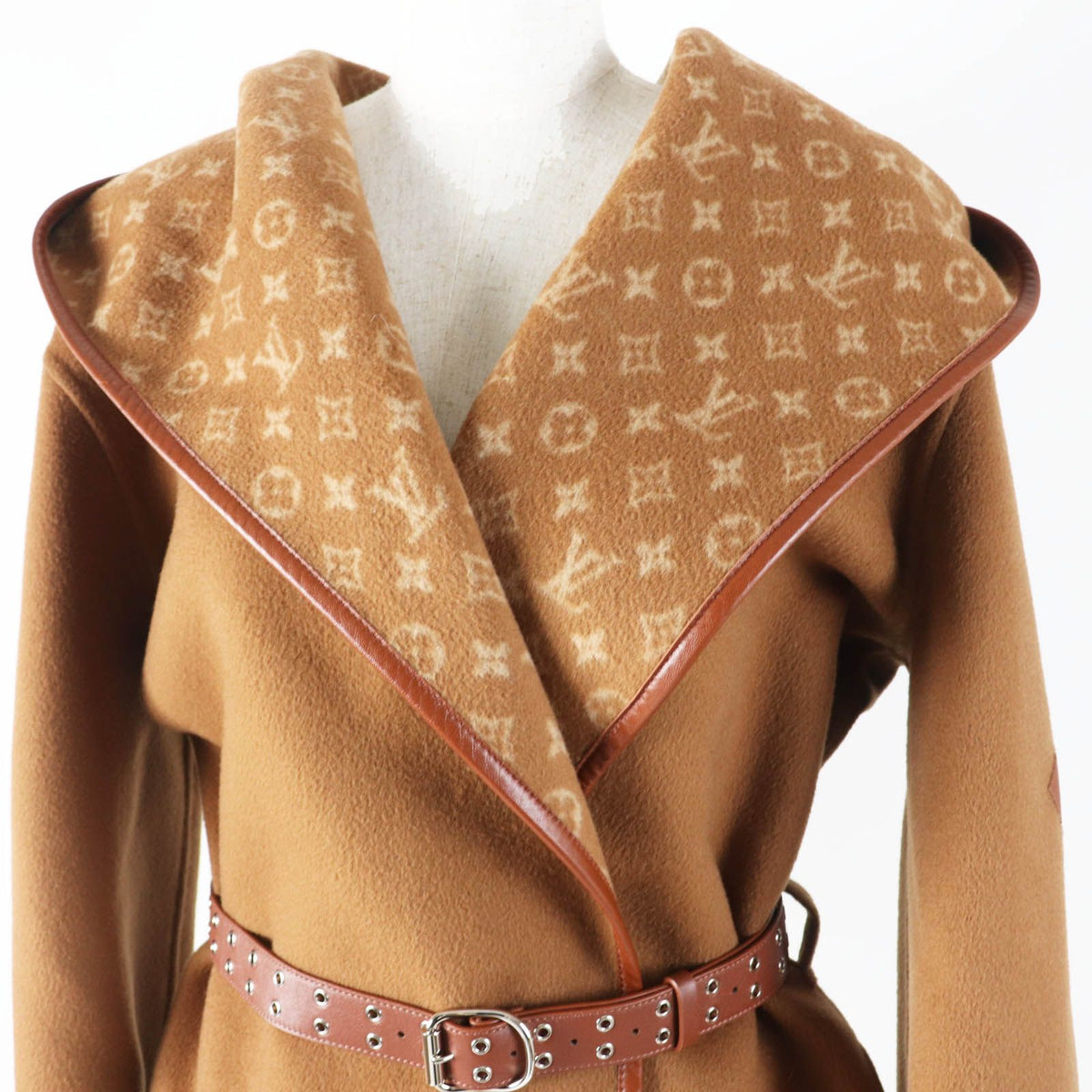 Louis Vuitton Silk Blend Monogram Pattern Hooded Wrap Coat Camel Garment 42 — view 2