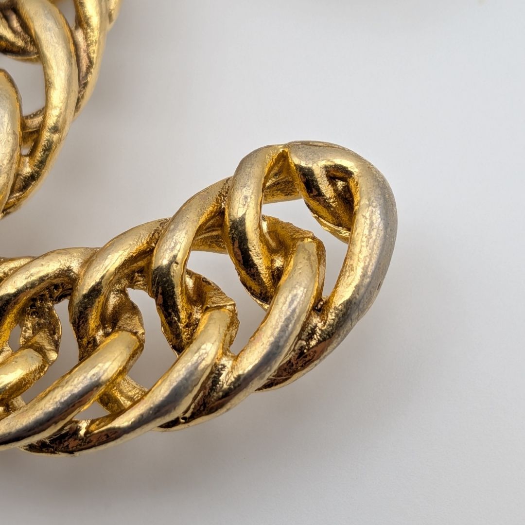 Chanel Brooch CC Logo Chain Gold First Era Vintage — view 2