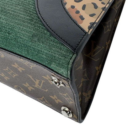 Louis Vuitton Shoulder Bag Wild Animals City Steamer PM — view 8