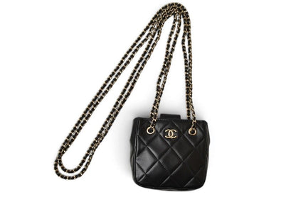 Chanel Chain Shoulder Bag Pochette Quilted Lambskin Black Gold — view 3