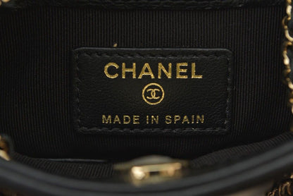 Chanel Chain Shoulder Bag Pochette Quilted Lambskin Black Gold — view 5