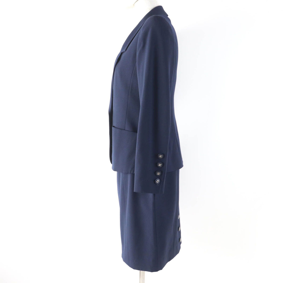 Chanel Vintage 96P CC Logo Button Jacket Skirt Set Navy 38 — view 2