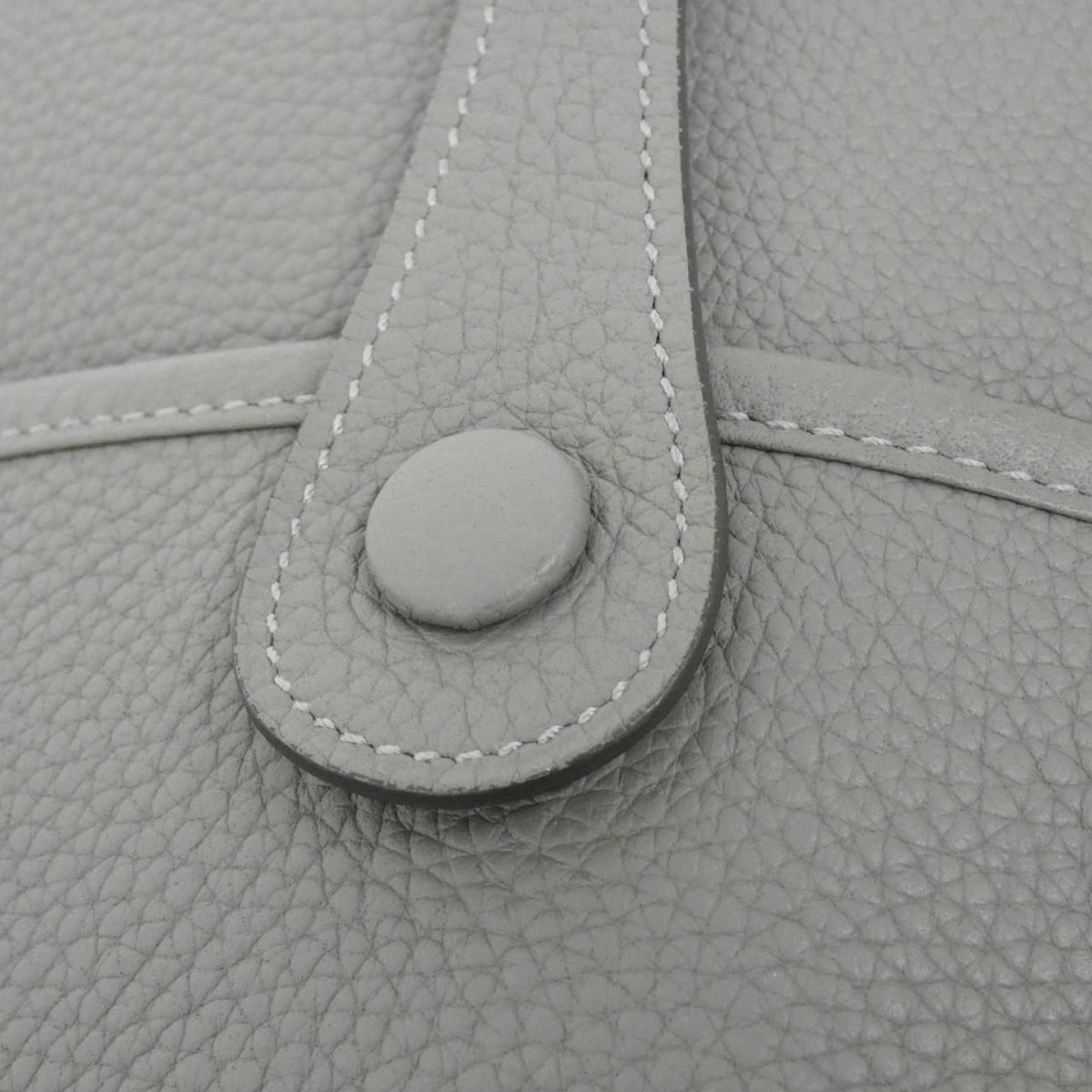 Hermes Evelyne 3 PM Shoulder Bag — view 4