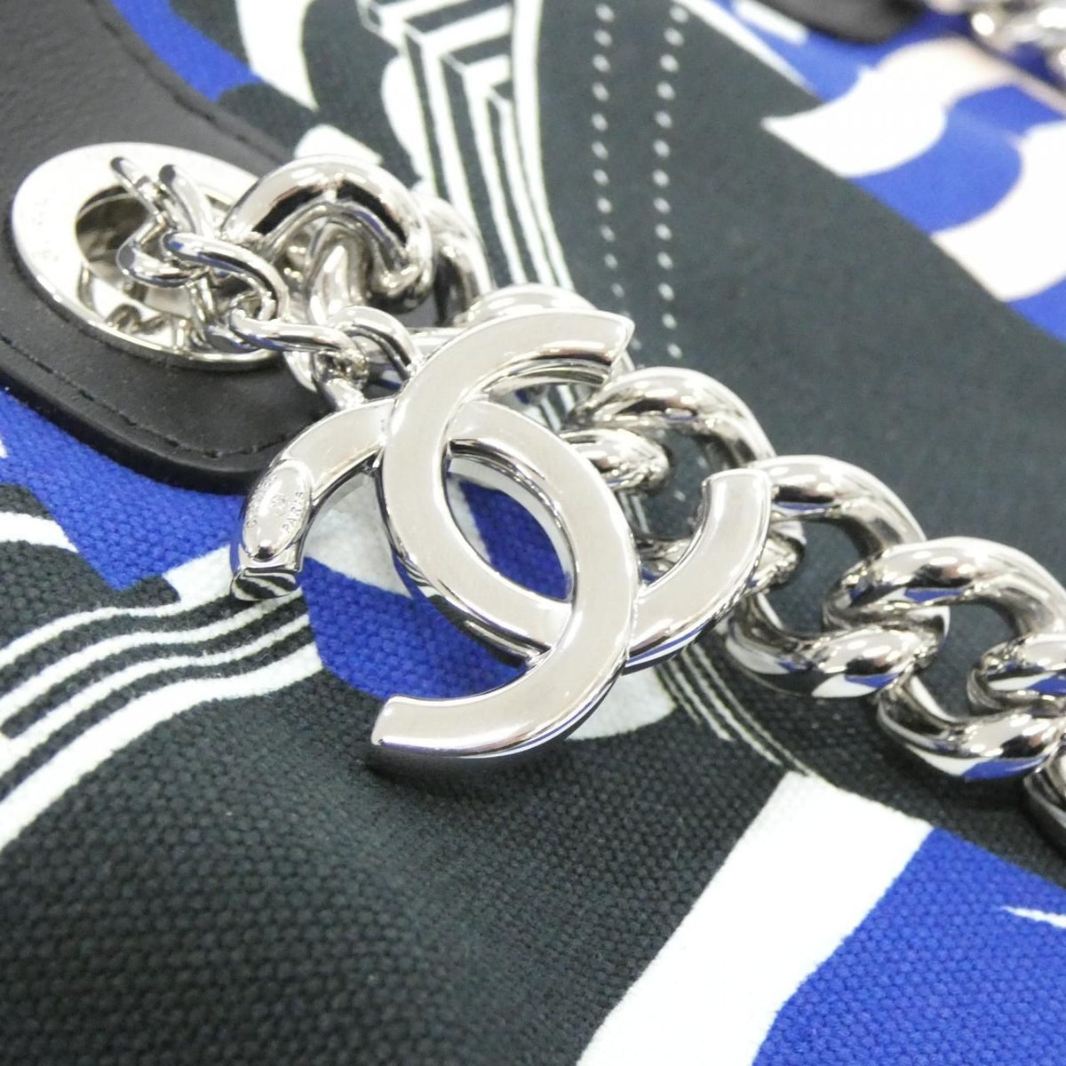 Chanel Bag Handbag Blue — view 4