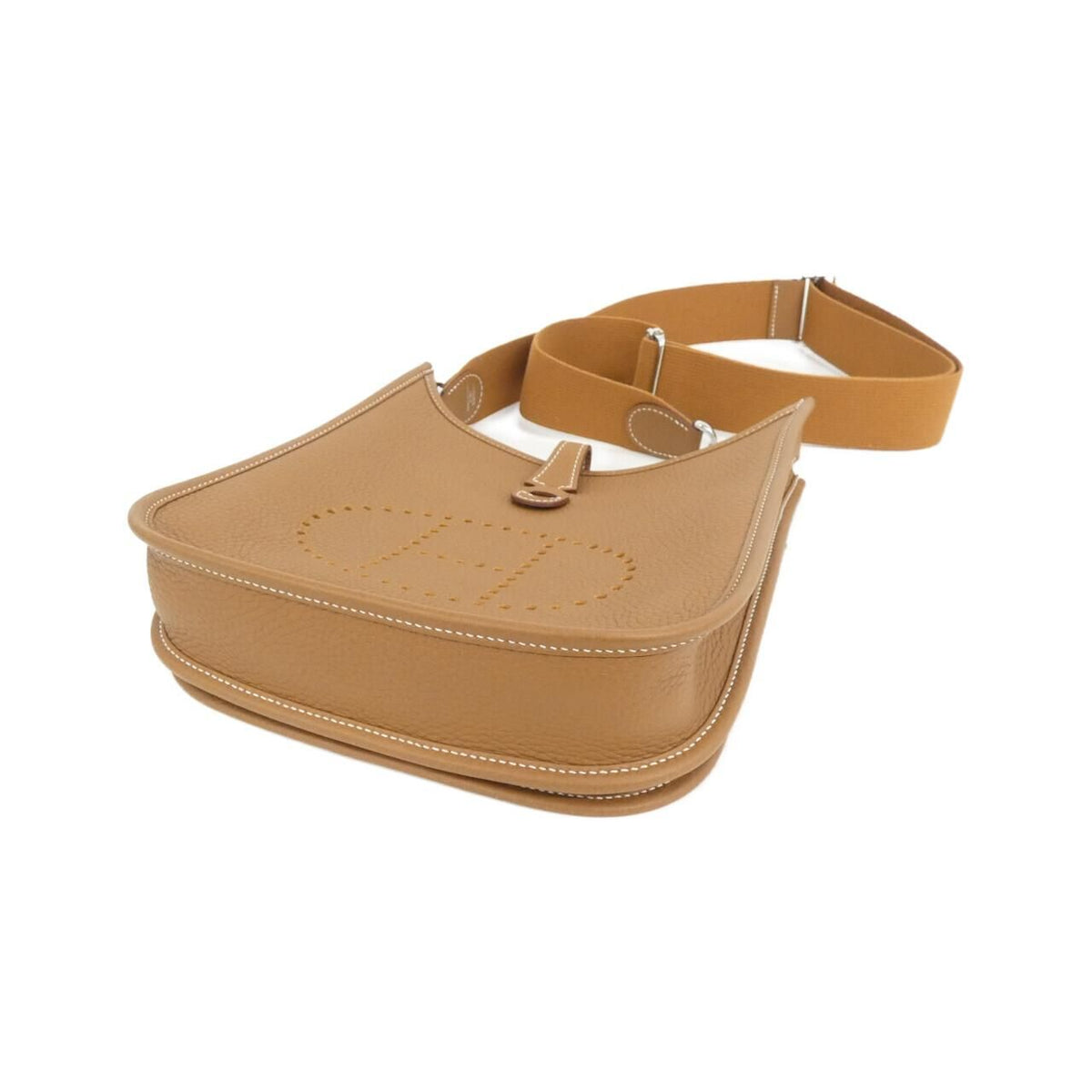 Hermes Evelyne 3 23 Shoulder Bag — view 3
