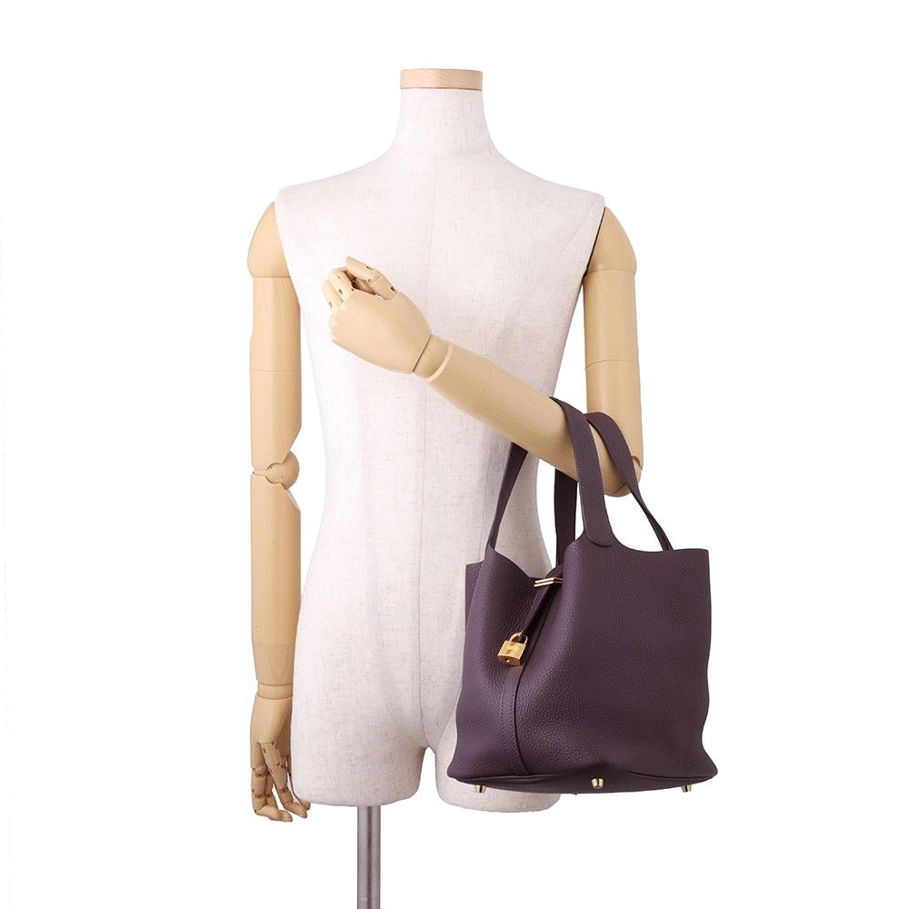 Hermes Handbag Picotin Lock MM Cassis Gold Taurillon Clemence Tote — view 4