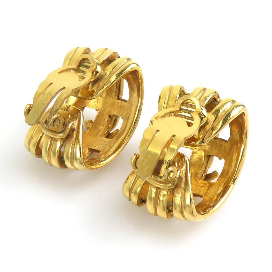 Chanel Earrings CC Logo — view 4
