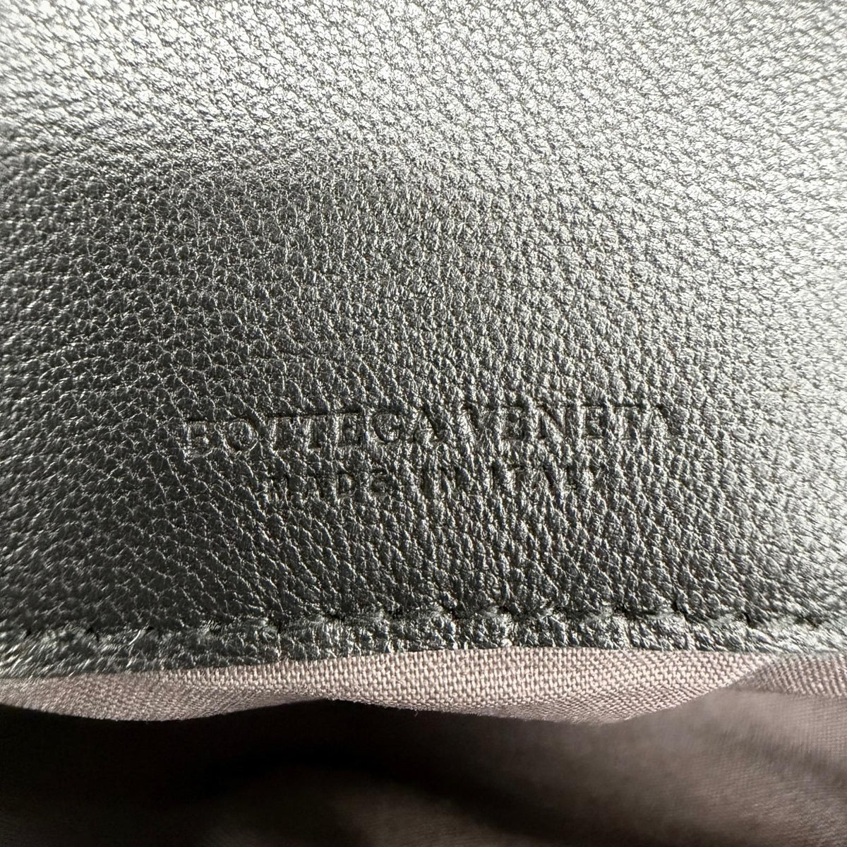 Bottega Veneta Intrecciato Leather Clutch Black — view 8