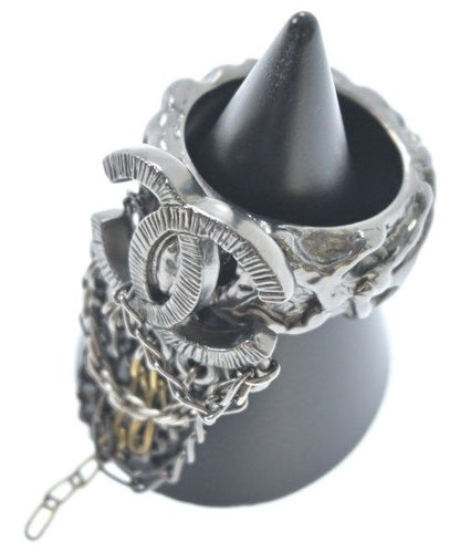 Chanel Ring CC Logo Chain — view 2