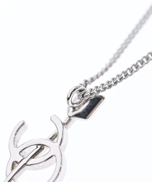 Chanel Necklace CC Logo — view 3