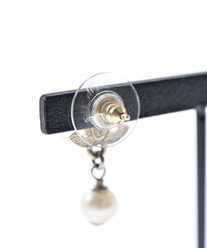 Chanel Earrings CC Logo Pearl Rhinestone 10A — view 4