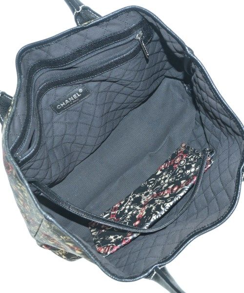Chanel Coco Travel Tote Bag CC Logo — view 3