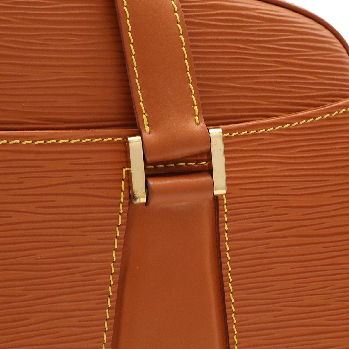 Louis Vuitton Epi Voltaire Shoulder Bag Cipango Gold — view 6