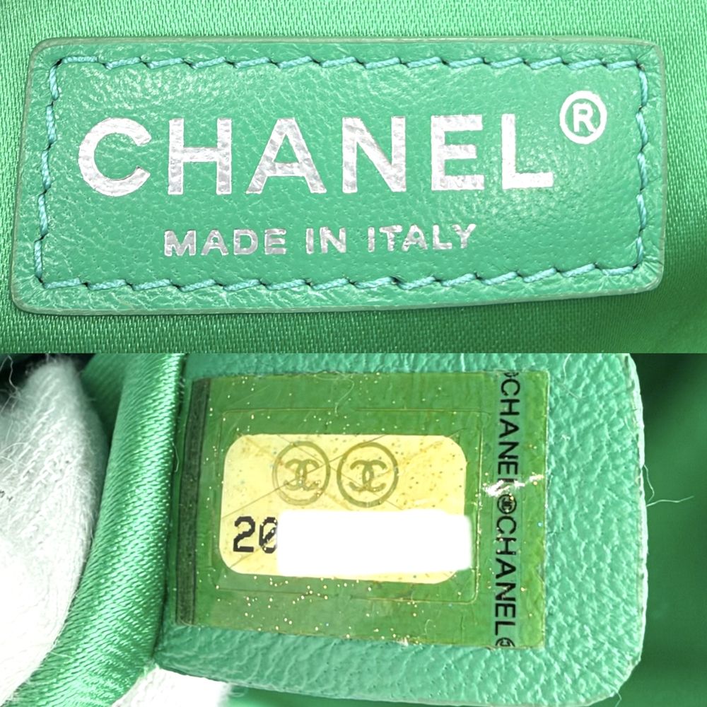 Chanel 2-Way Quilted Shoulder Bag CC Logo Crossbody Leather Green Silver — view 5