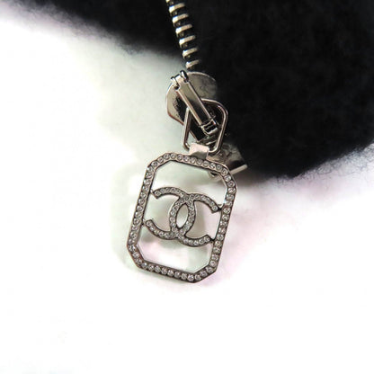 Chanel Cashmere Silk Blend Rhinestone CC Logo Buttoned Quilted Pattern Zip UP — view 6
