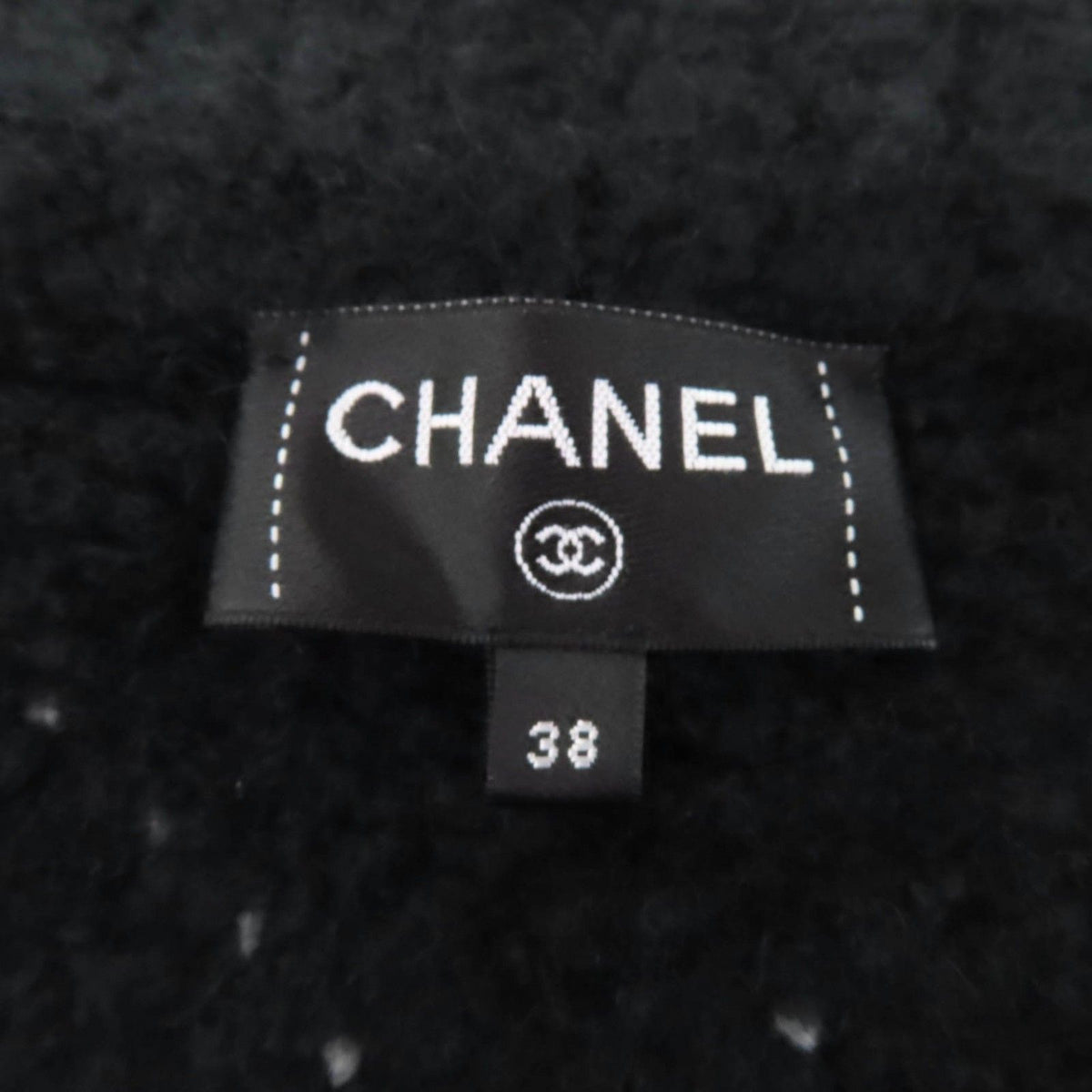 Chanel Cashmere Silk Blend Rhinestone CC Logo Buttoned Quilted Pattern Zip UP — view 8
