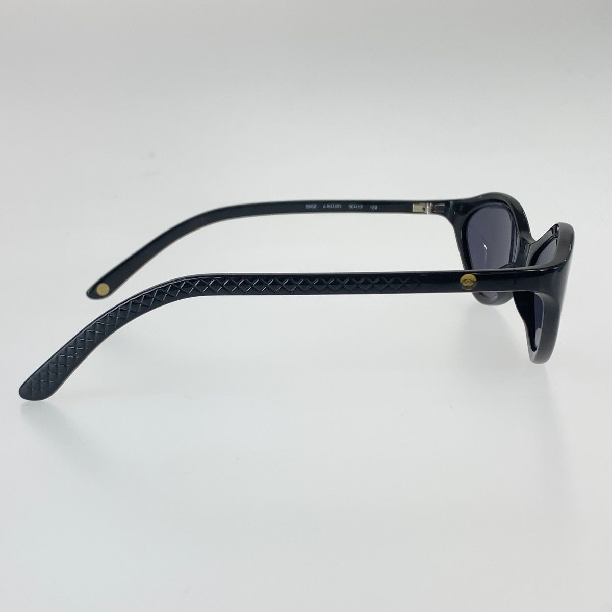 Chanel Vintage CC Logo Black Gold Acetate Sunglasses Eyewear — view 4