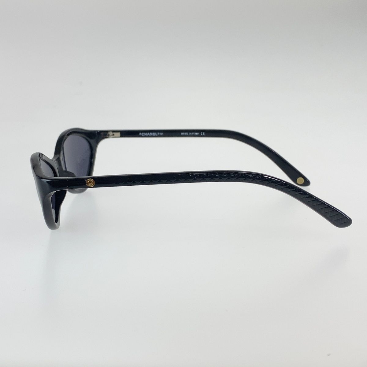 Chanel Vintage CC Logo Black Gold Acetate Sunglasses Eyewear — view 5