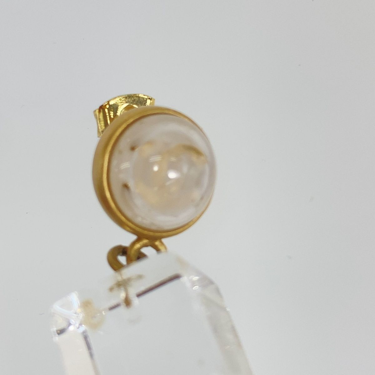 Chanel CC Logo Gold Clear Plastic Metal No Coin Swing Earrings — view 7