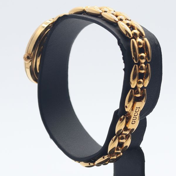 Gucci Change Bezel 11/12 Bangle Watch White Dial — view 4