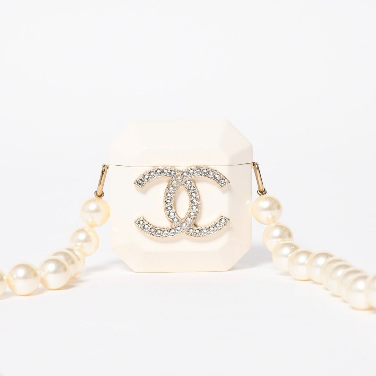 Chanel Airpods Case Necklace CC Logo Strass Metal Lambskin Resin Pearl White — view 2
