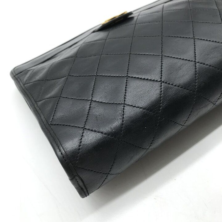 Chanel CC Logo Quilted Clutch Second Lambskin Leather Black — view 5