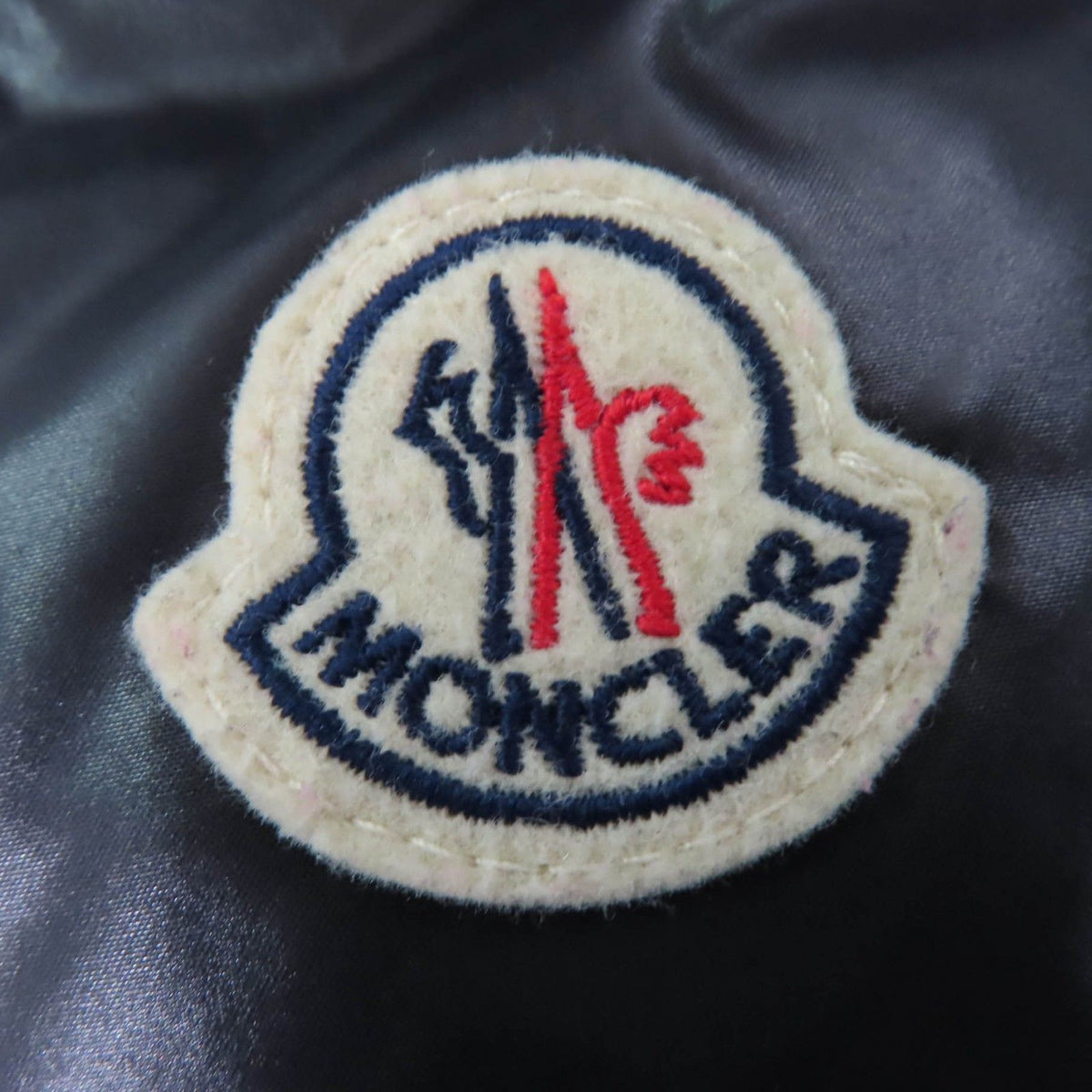 Moncler Balabio Logo Patch Ecorette Fur Hooded Down Vest Black — view 6