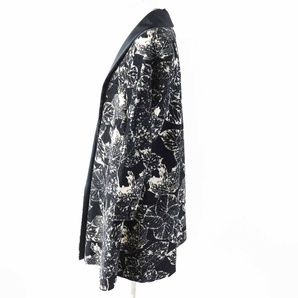 Chanel Part Lining Silk 100% Coco Buttons All Over Print Shawl Color Coat Black — view 3
