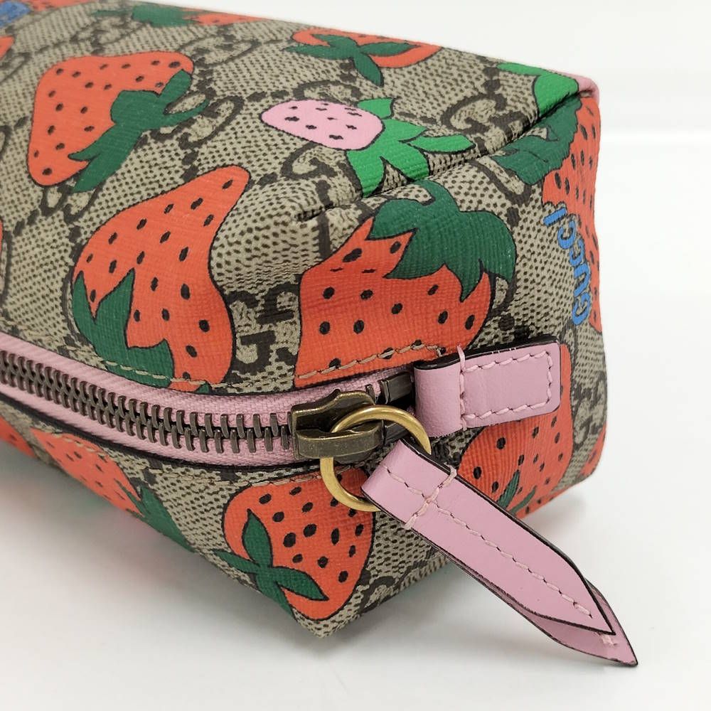 Gucci Strawberry GG Supreme Pouch — view 4