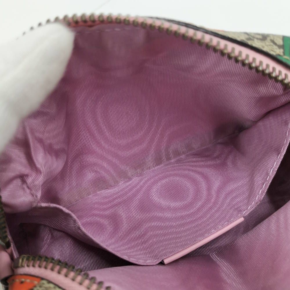 Gucci Strawberry GG Supreme Pouch — view 8