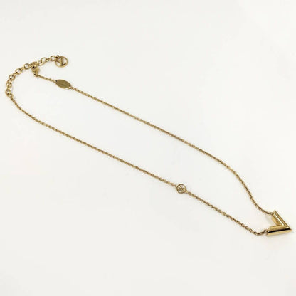 Louis Vuitton Essential V Necklace — view 3