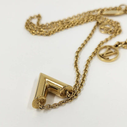 Louis Vuitton Essential V Necklace — view 6