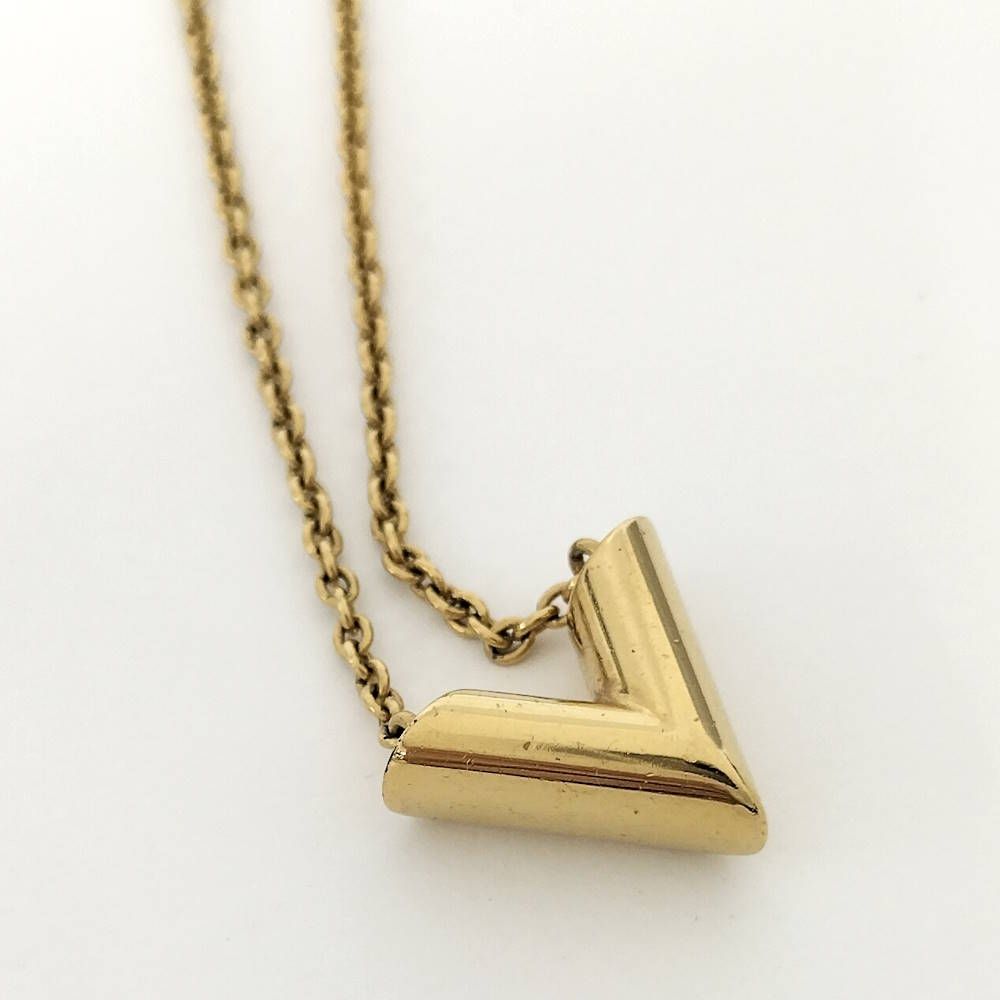 Louis Vuitton Essential V Necklace — view 5
