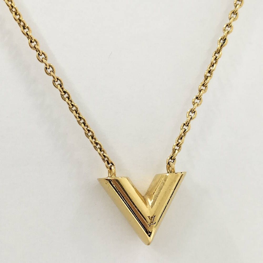 Louis Vuitton Essential V Necklace