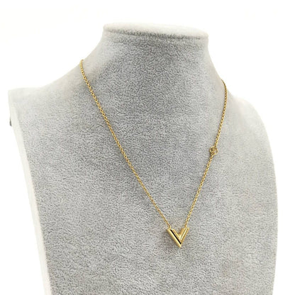 Louis Vuitton Essential V Necklace — view 2