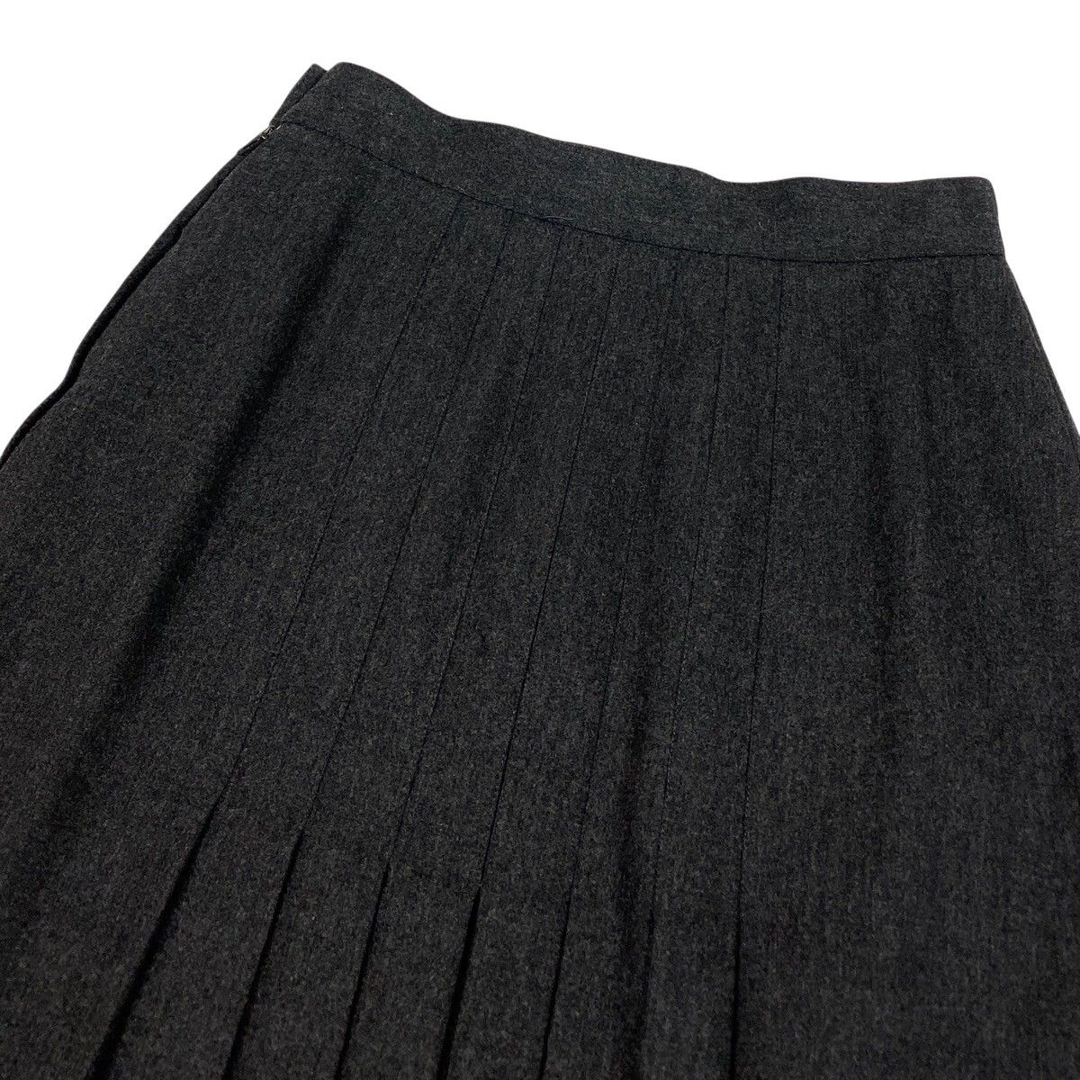 Chanel Pleated Skirt Mini 38 Gray Wool — view 5