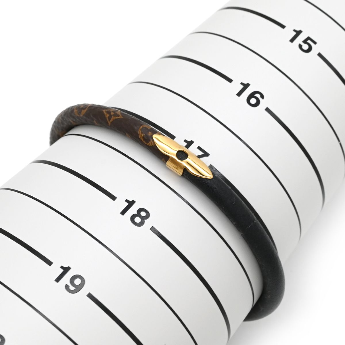 Louis Vuitton Bracelet Confidential 18k Yellow Gold Black Code Monogram 17 — view 7